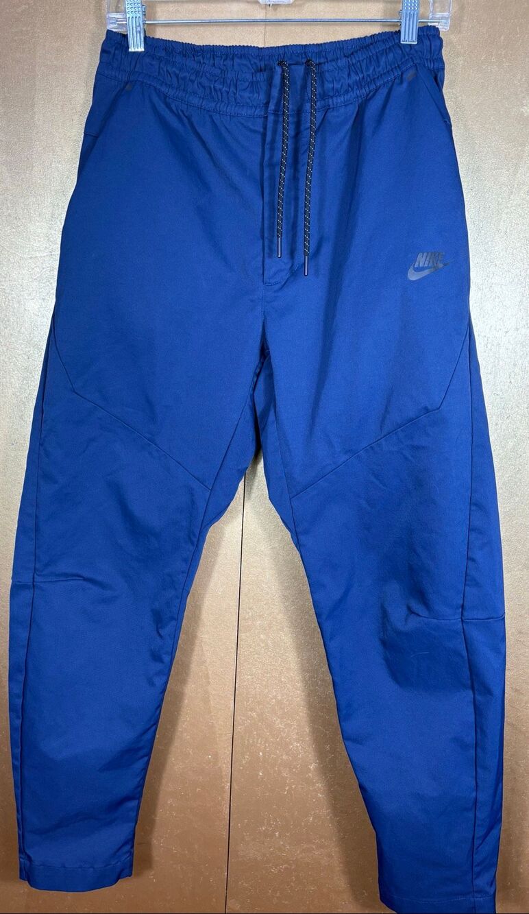 Nike Tech mens pants size M